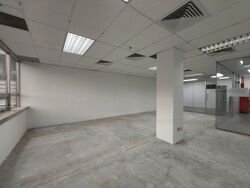 North Bridge Centre (D7), Office #450951491